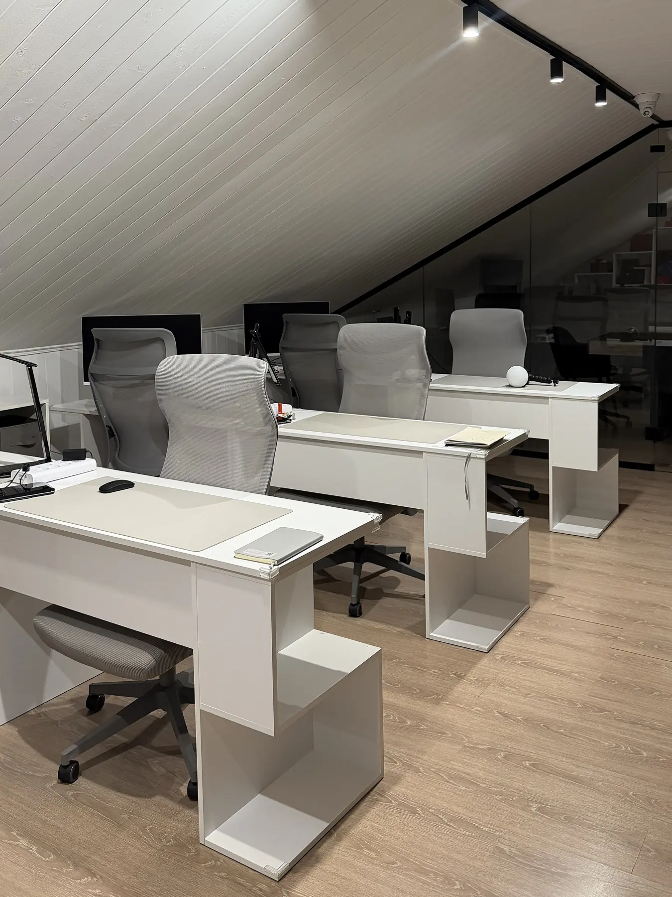 Office photo 10
