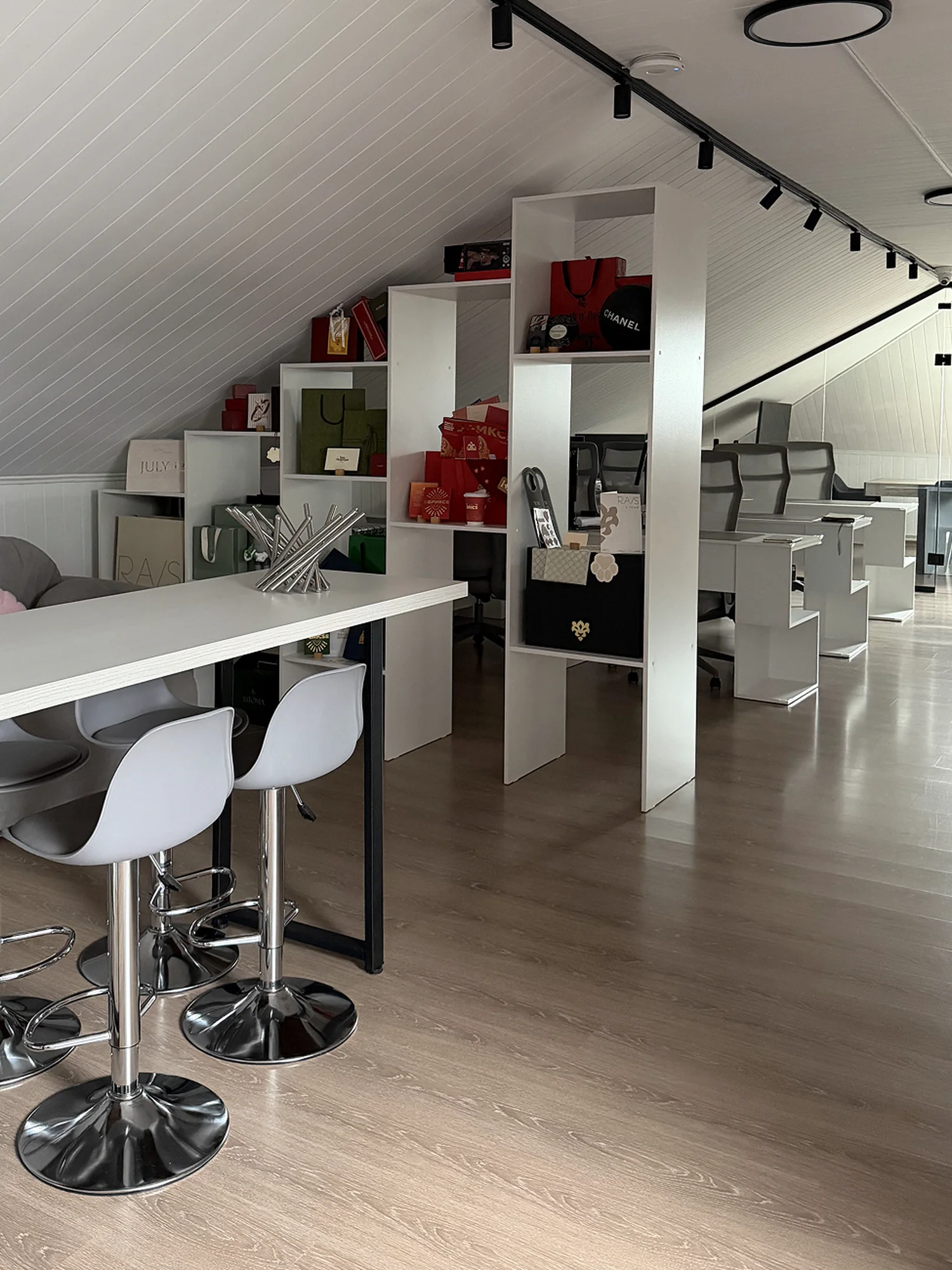 Office photo 4
